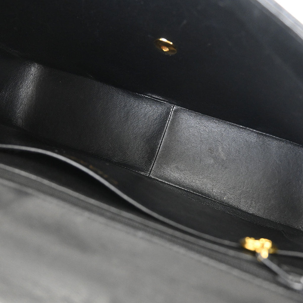 Chanel 1996-1997 Black Patent Leather Jumbo Classic Flap Shoulder Bag