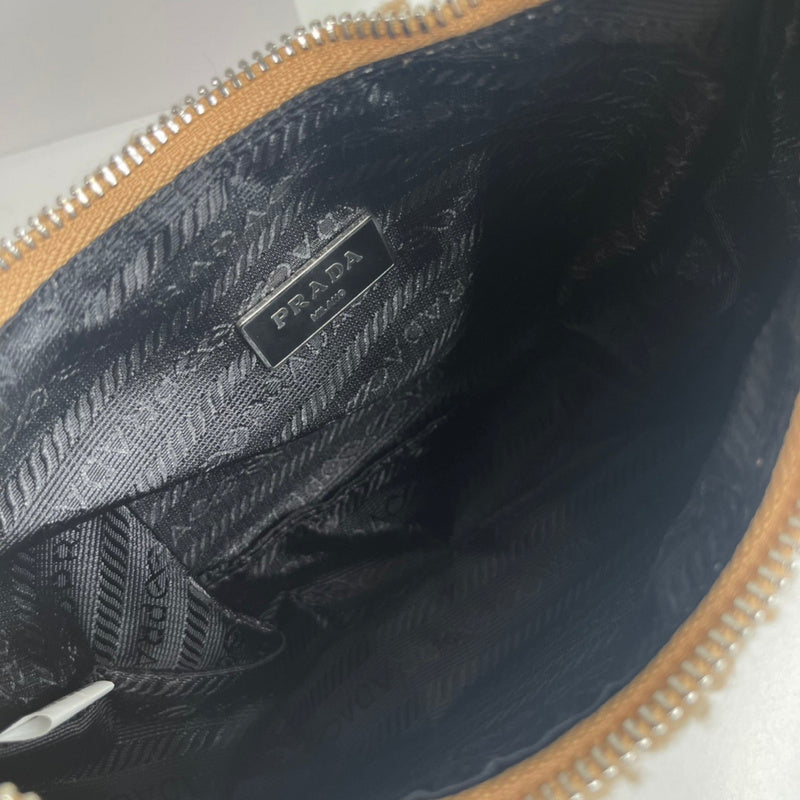 Barnes-Bags - Prada Bags - 926