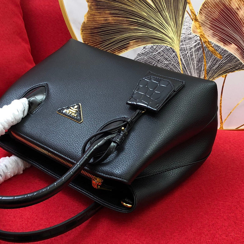 Barnes-Bags - Prada Bags - 819