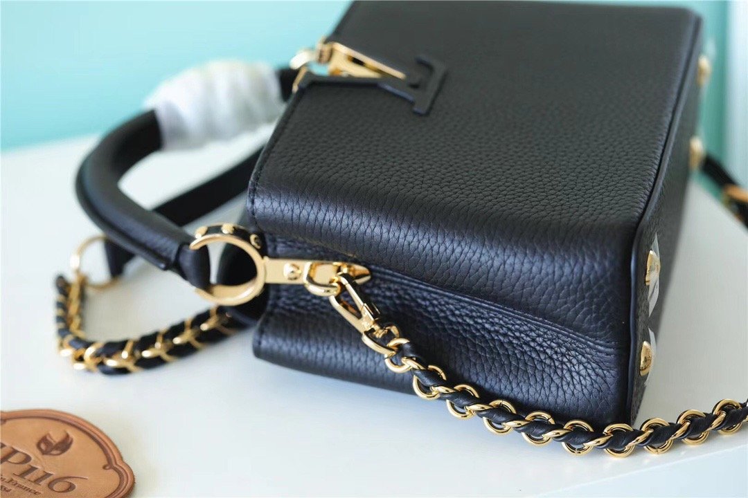 Louis Vuitton Capucines Mini Taurillon Black For Women,  Shoulder And Crossbody Bags 21cm/8.3in Louis Vuitton
