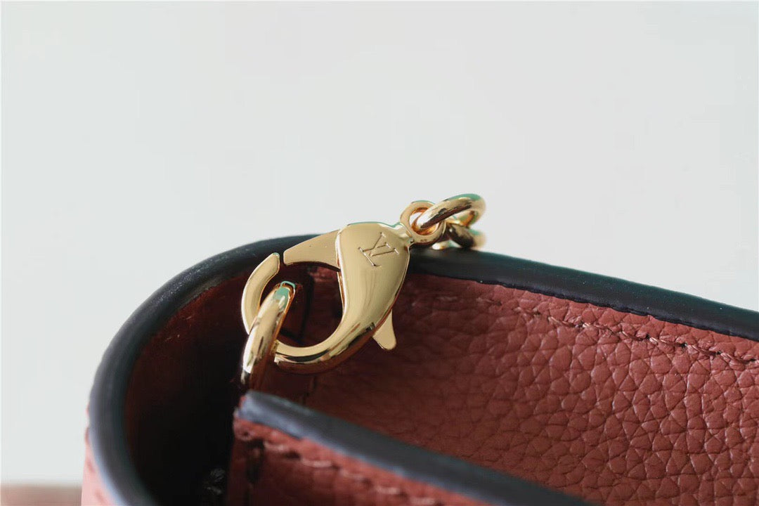 Louis Vuitton Mylockme Chain Pochette Brown / Quartz White For Women,  Shoulder and Crossbody Bags 7.5in/19cm Louis VuittonÃƒâ€šÃ‚Â 