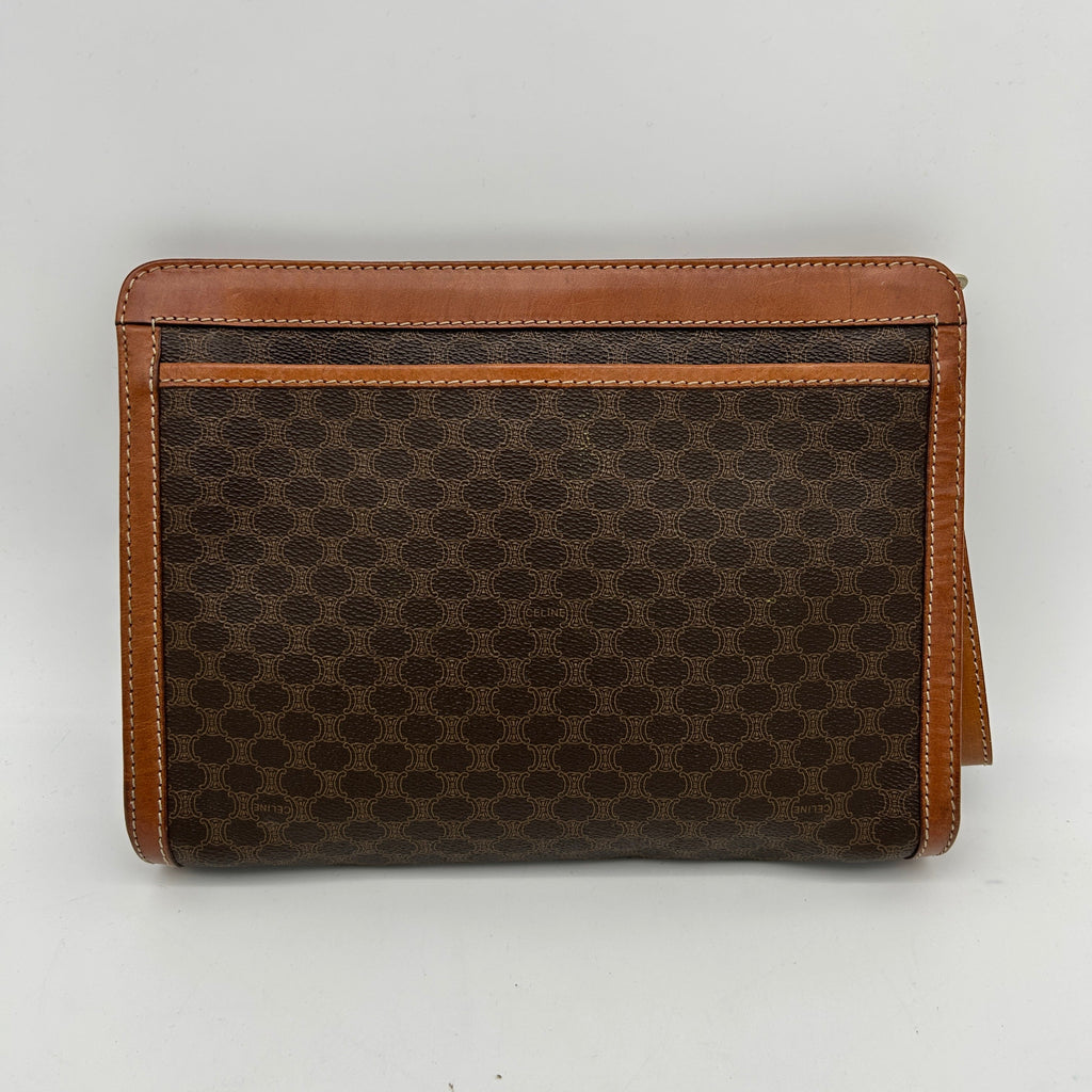 Celine Vintage Clutch B11302DTF3