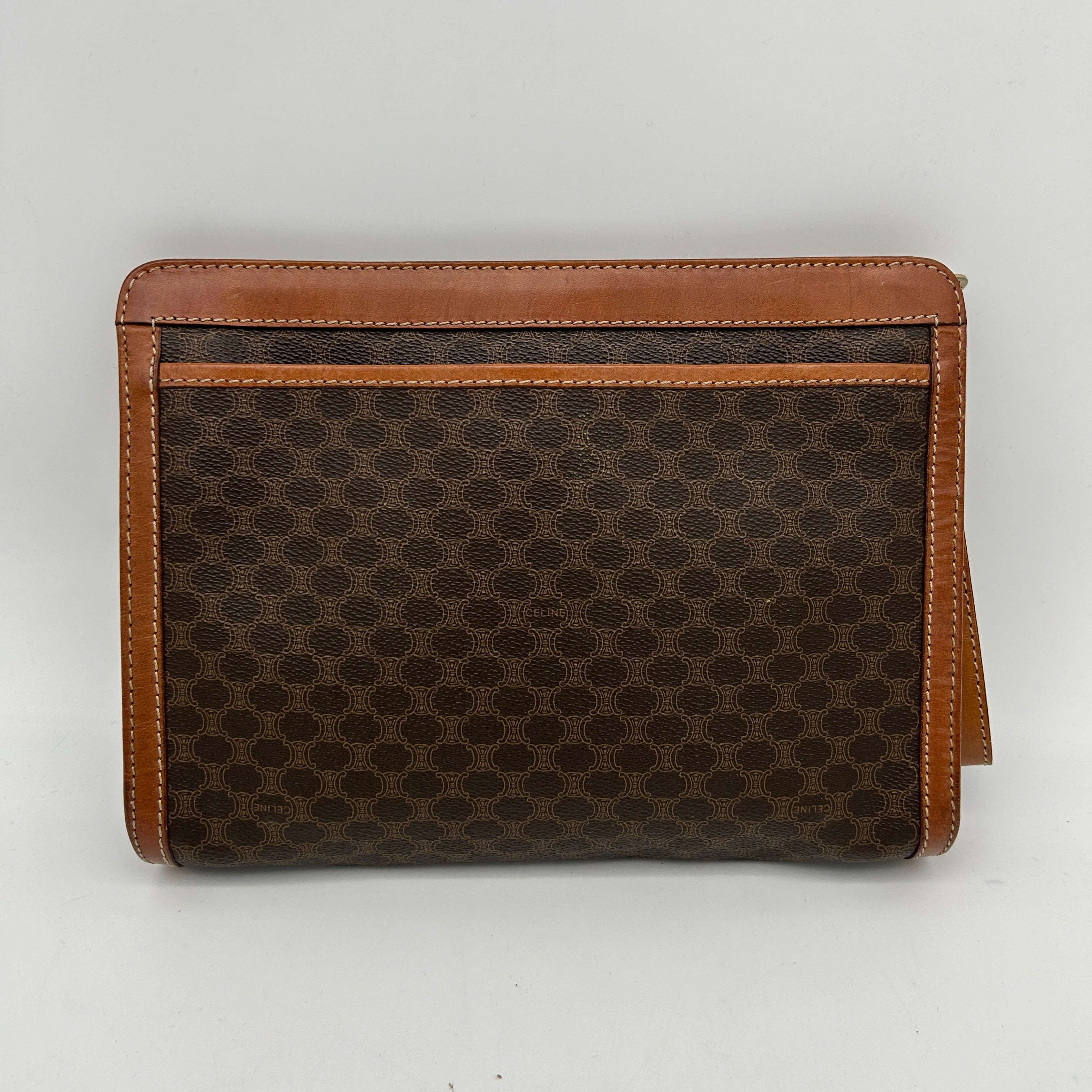 Celine Vintage Clutch B11302DTF3