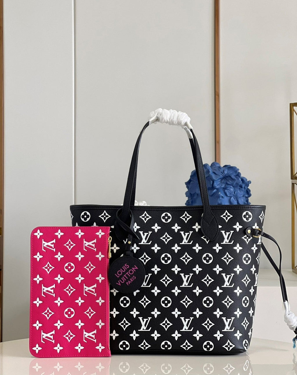 Louis Vuitton Neverfull MM Monogram Empreinte Black/White For Women,  Tote Bags 12.2in/31cm Louis Vuitton M46103