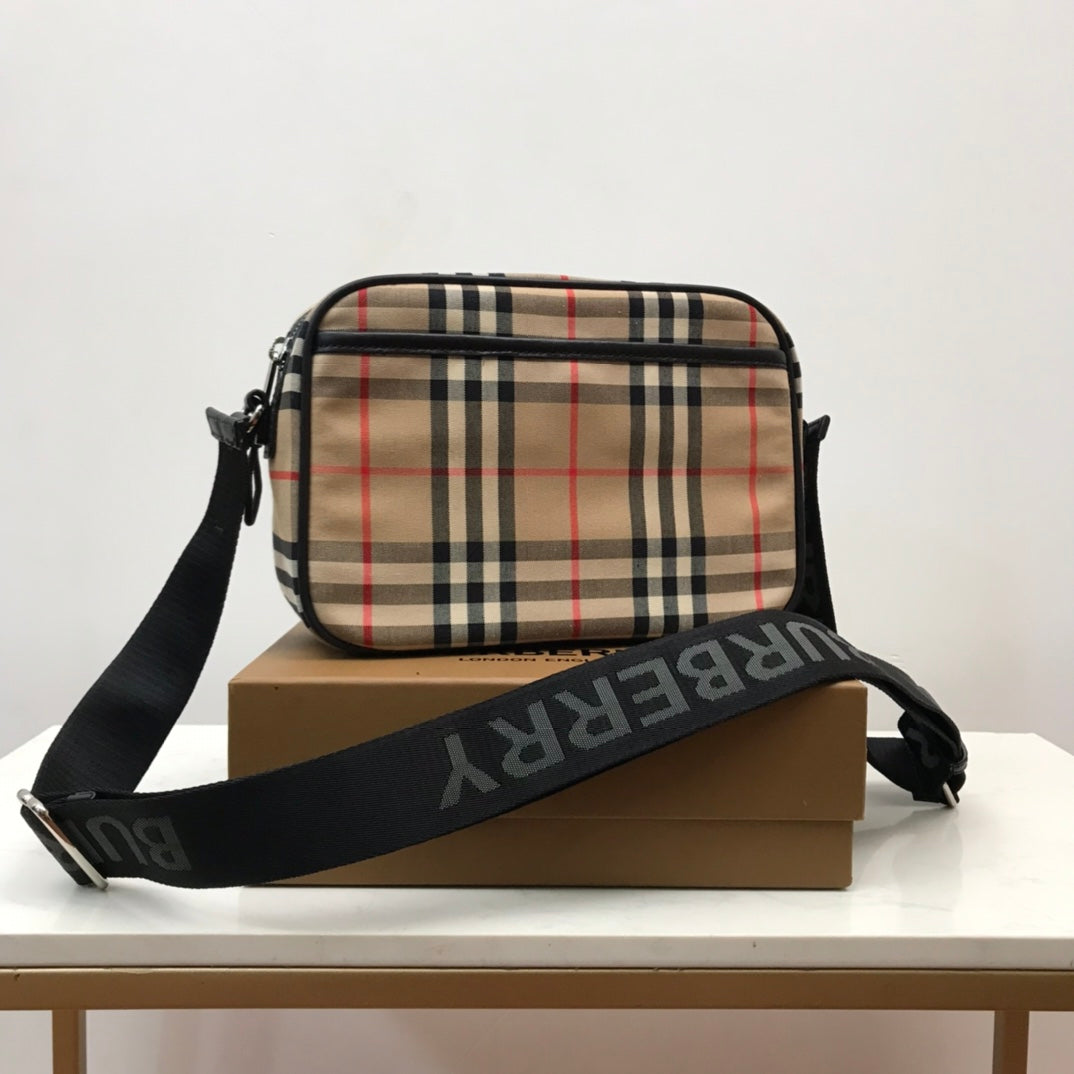 Burberry Vintage Check And Crossbody Bag For Men, Bags 8.6in/22cm