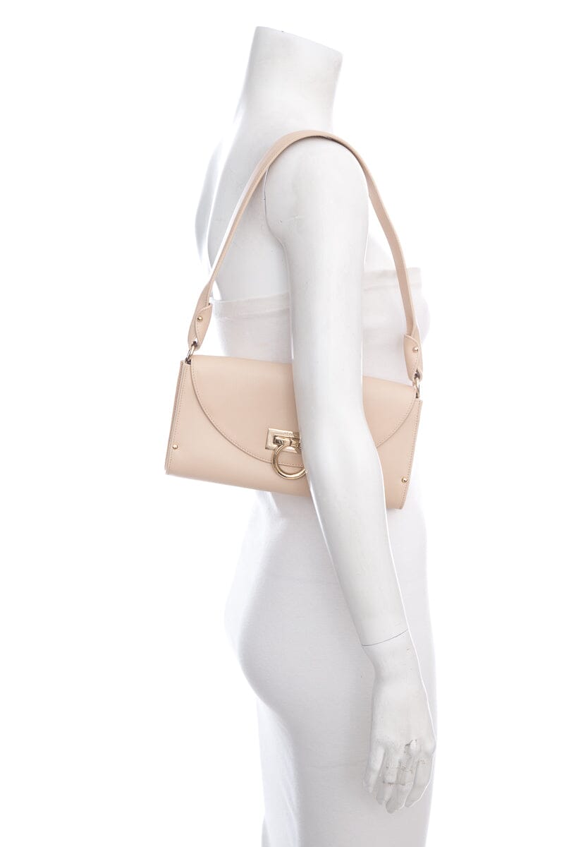 SaLouis Vuittonatore Ferragamo Monica Gancini Shoulder Handbag
