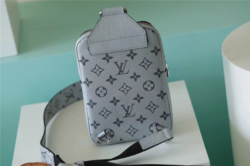 Louis Vuitton Outdoor Sling Bag Taigarama Gunmetal Gray For Men, Bags, Crossbody Bags 8.3in/21cm Louis Vuitton 