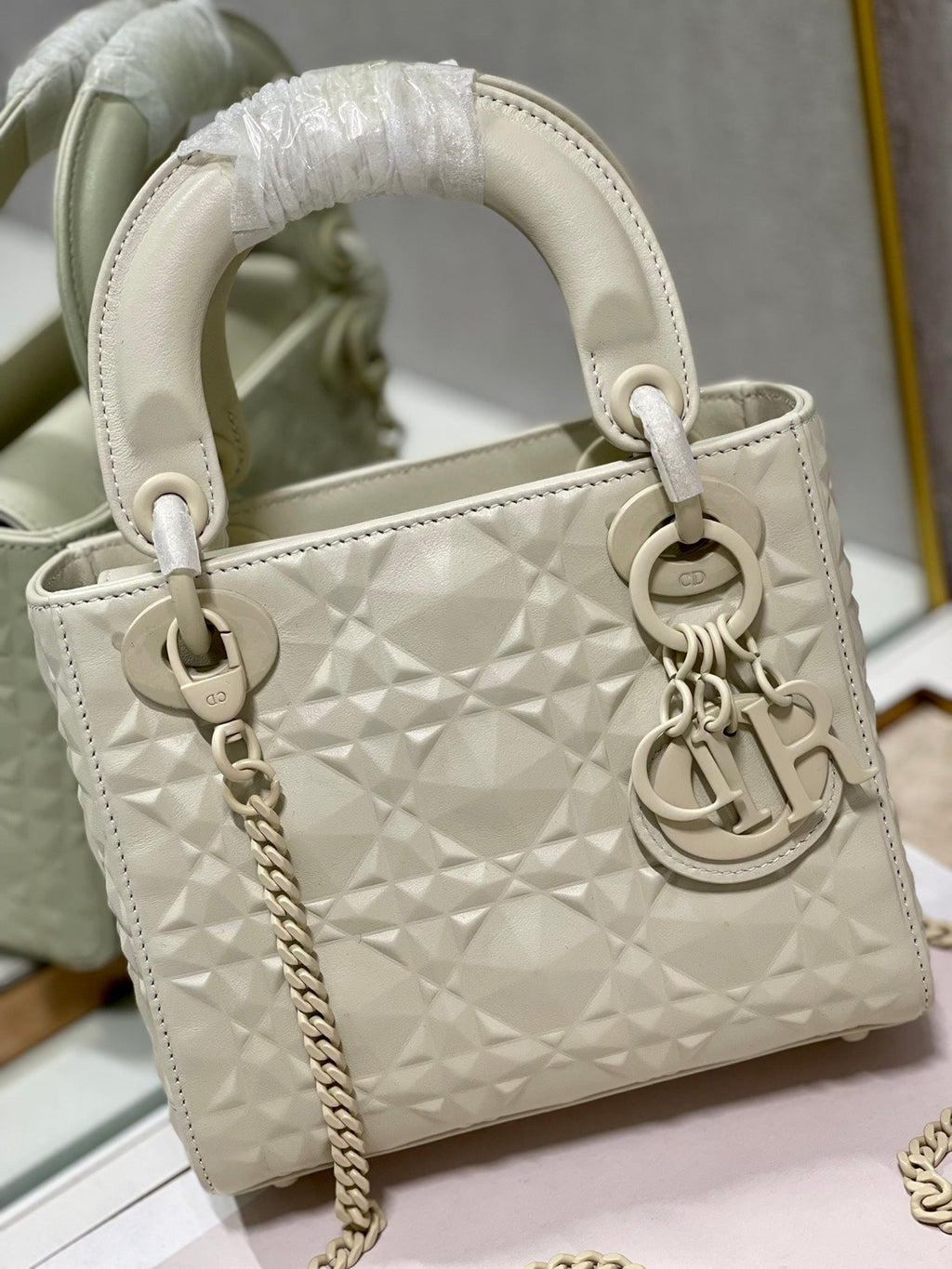Dior Mini Lady Bag Latte Cannage with Beaded Motif, Beige, For Women Women’s Handbags, Crossbody Bags, 18cm CD M0505INEA_M030