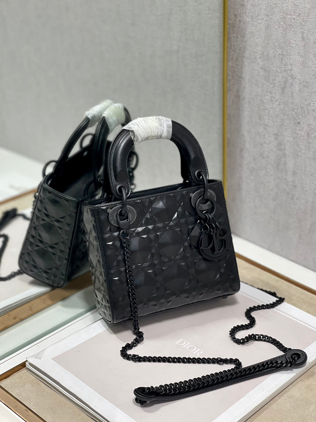 Dior Mini Lady Bag Cannage with Beaded Motif, Black, For Women Women’s Handbags, Crossbody Bags, 17cm CD M0505SNEA_M900