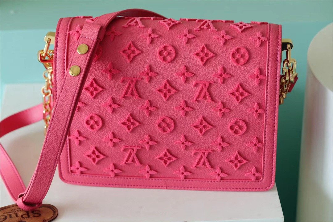 Louis Vuitton Mini Dauphine Monogram Fluo Pink For Women,  Shoulder And Crossbody Bags 7.9in/20cm Louis Vuitton M20747