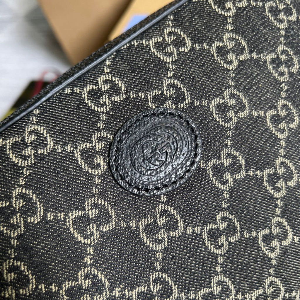 Shoulder Bag With Interlocking G Black And White Supreme Canvas For WomenÃ‚Â  9.6in/24.5cm Glami