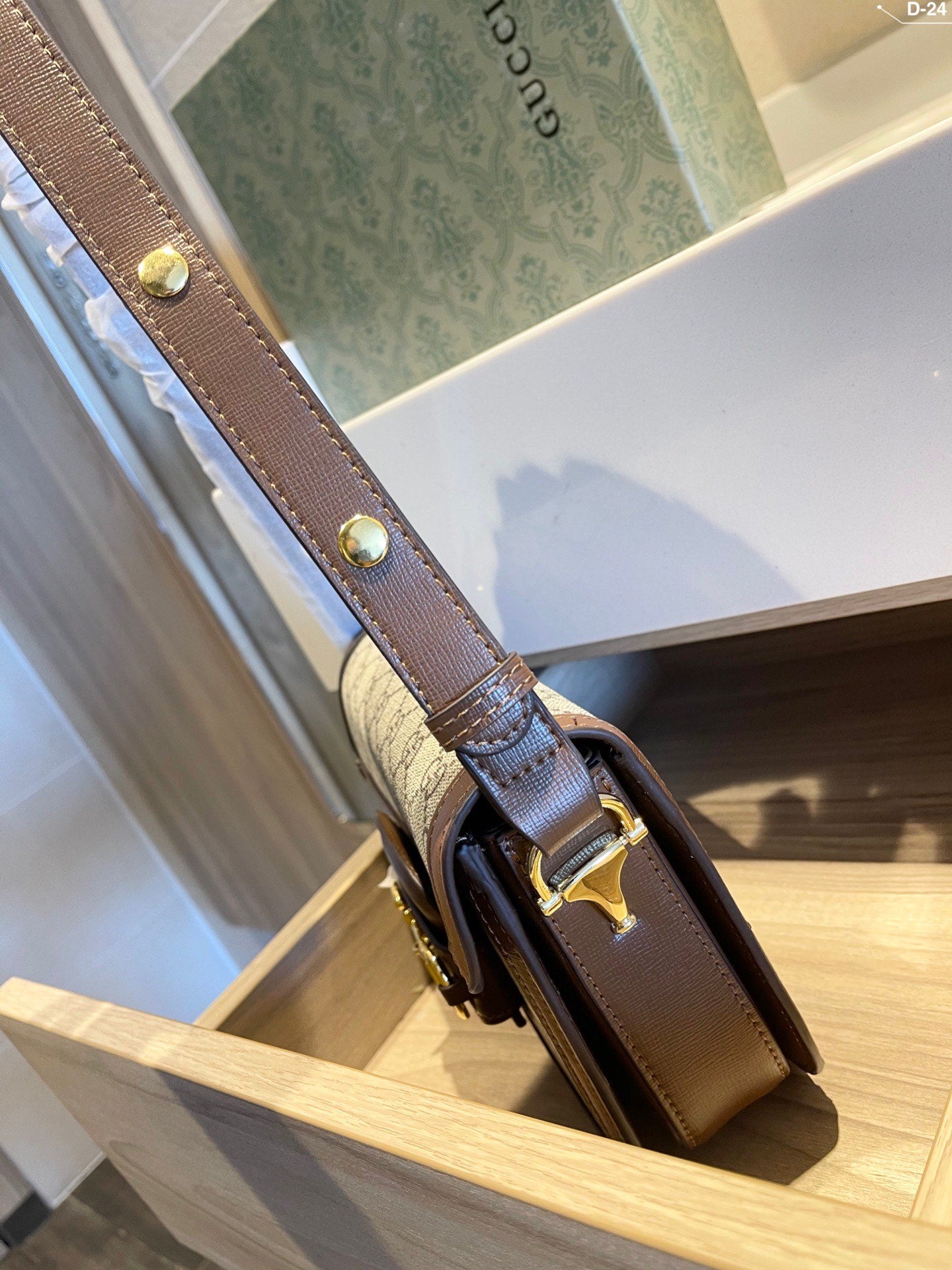 LB - New 1:1 rep  Bags Gucci 342