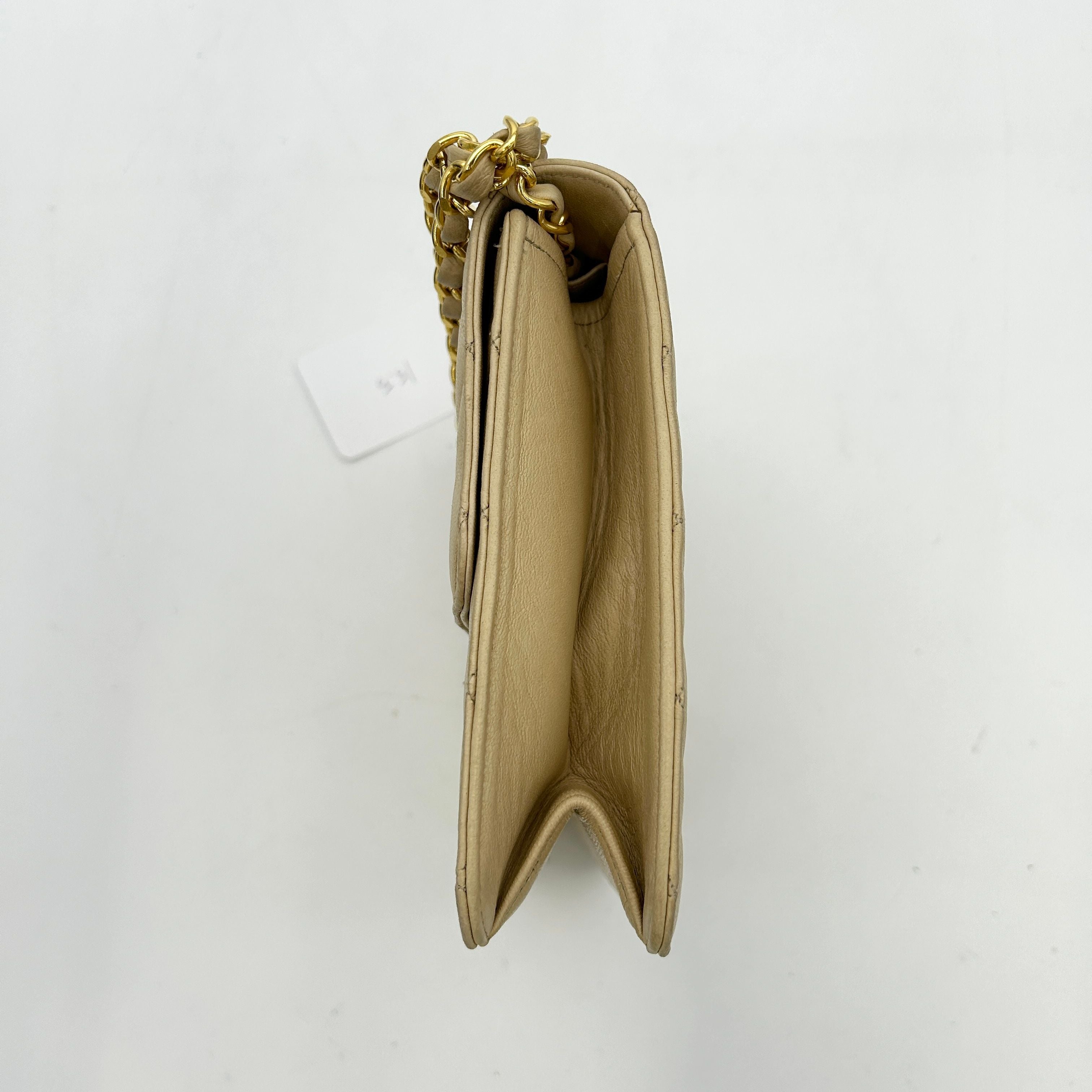 Chanel Beige Gold Lambskin Matelasse Shoulder Bag ch88101cd