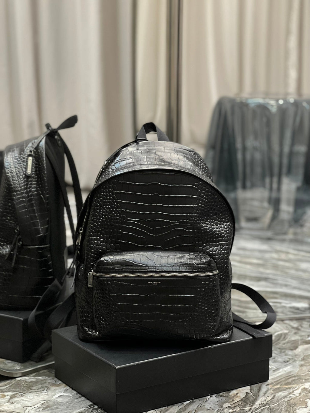 Top Quality City Backpack Black For Women, Women’s Bags 16.1in/41cm YSL? 534967DZE2F1000