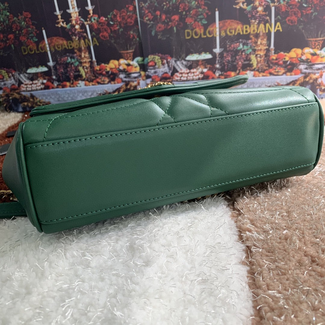 DG MeDiorum Devotion Shoulder Bag In Quilted Nappa Green For Women 10.2in/26cm DG