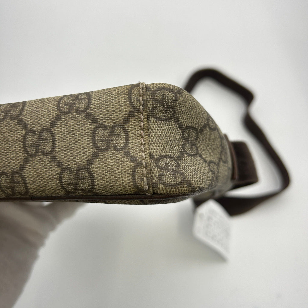 Gucci Gucci Supreme Crossbody Shoulder Bag gu8813ge