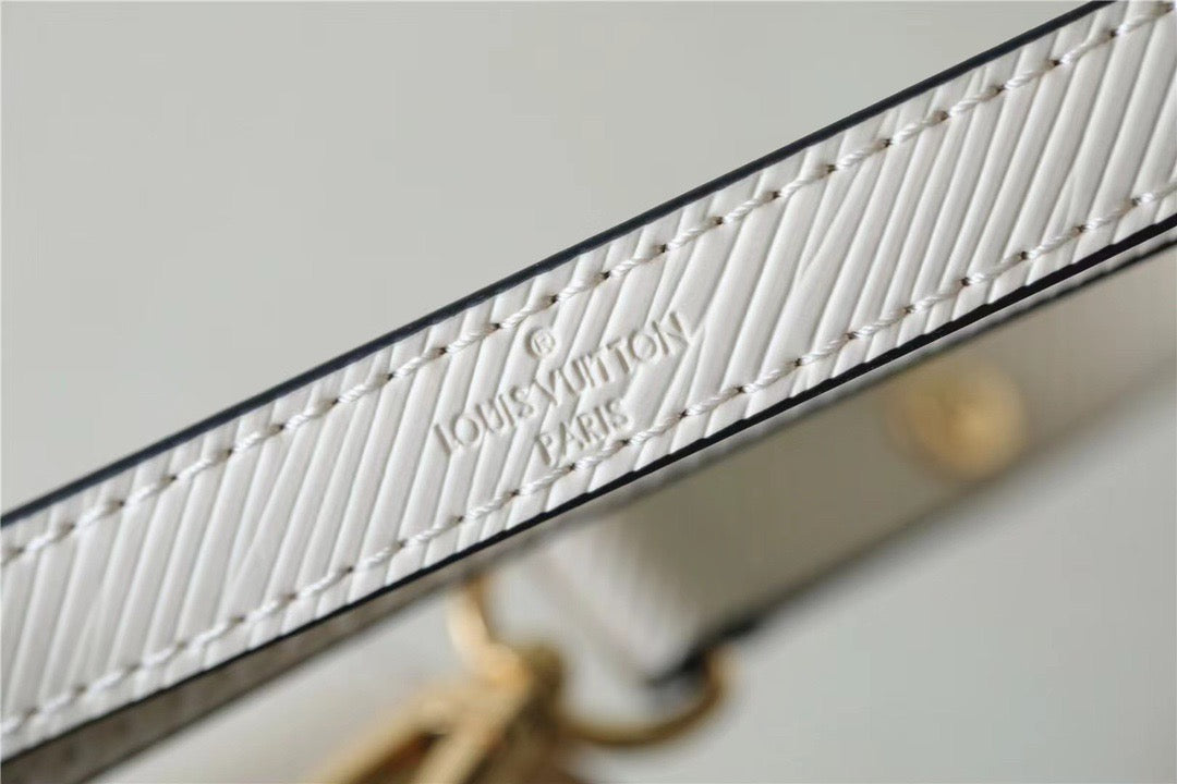 Louis Vuitton Twist MM Epi White For Women, Women’s Bags, Shoulder And Crossbody Bags 9.1in/23cm Louis Vuitton