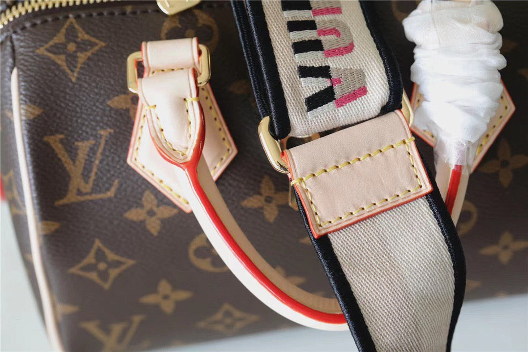 Louis Vuitton Speedy Bandouliere 20 Monogram Canvas Black For Women,  Shoulder And Crossbody Bags 20cm/7.9in Louis Vuitton M46234