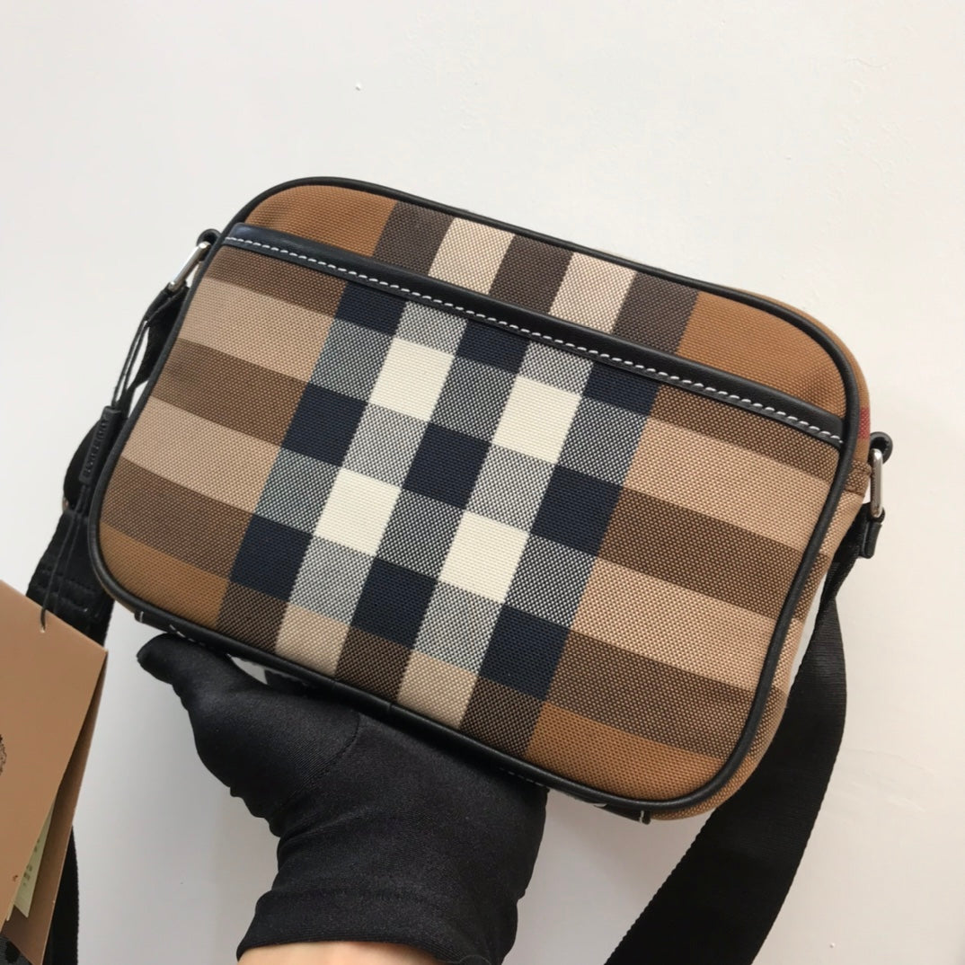 Burberry Check Crossbody Bag For Men, Bags 8.9in/22.5cm 80491451