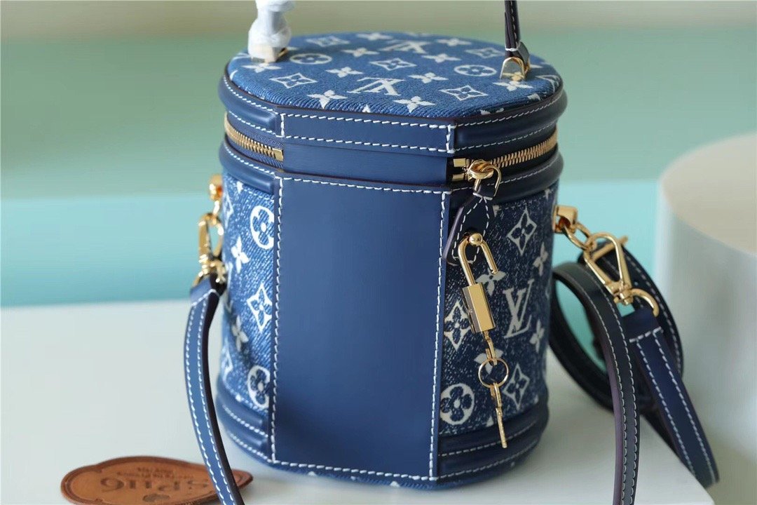 Louis Vuitton Cannes Monogram Denim By Nicolas Ghesquiere For Women, WomenÃƒÂ¢Ã¢â€šÂ¬Ã¢â€žÂ¢s Bags, Shoulder And Crossbody Bags 6.7in/17cm Louis Vuitton
