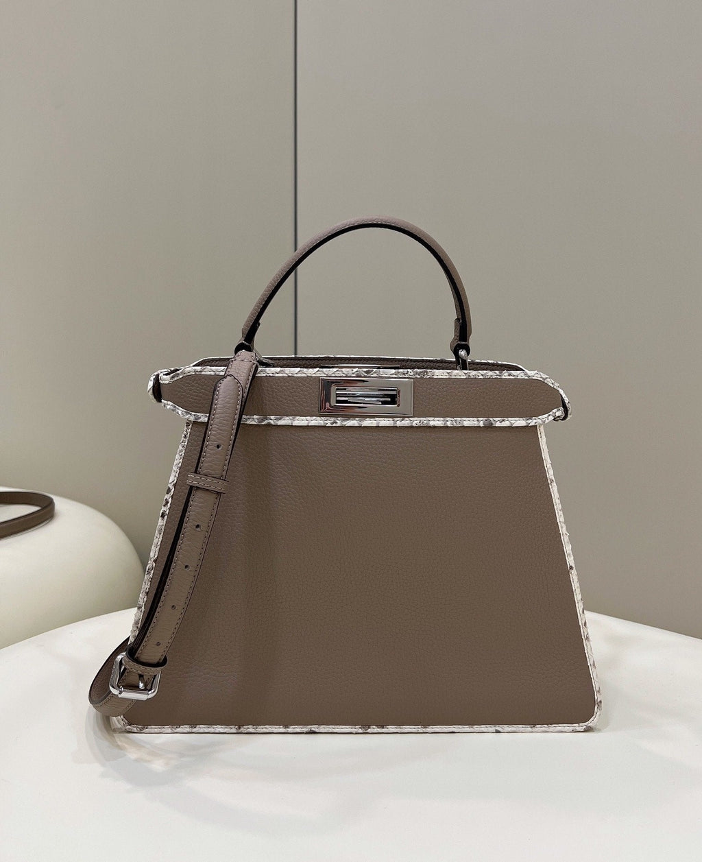 Peekaboo ISeeU MeDiorum Greige For Women, Women’s Handbags, Shoulder Bag 13.1in/33.5cm FF