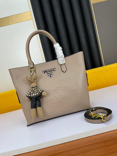 Barnes-Bags - Prada Bags - 875