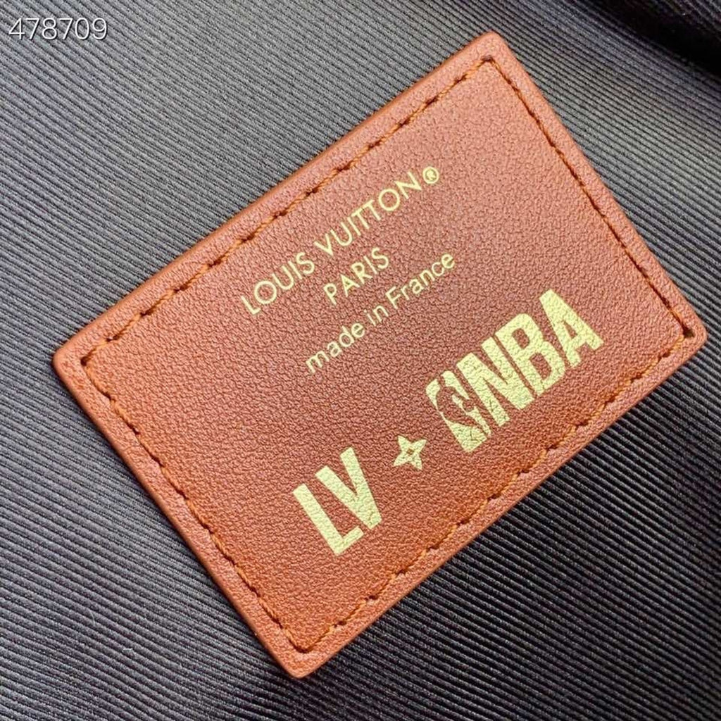 Louis VuittonxNBA Handle Trunk Monogram Canvas For Men, Bags, Messenger And Crossbody Bags 8.5in/21.5cm Louis Vuitton M45785