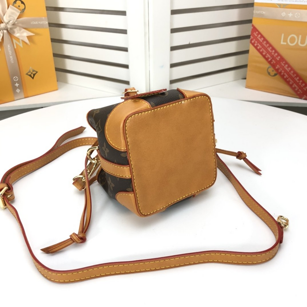 Elite Carryalls