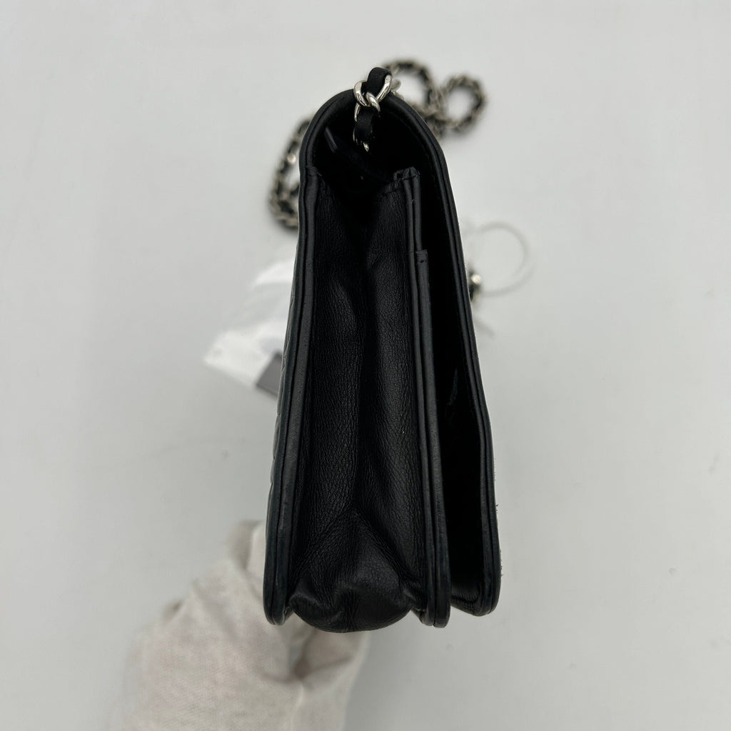 Chanel Camellia Wallet On Chain - Black Clutches, Handbags LA32119
