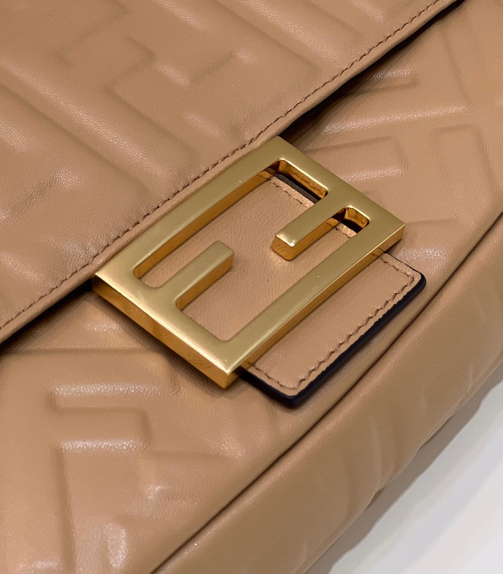 Baguette Brown For Women, Women’s Handbags, Shoulder And Crossbody Bags 10.6in/27cm FF 8BR600
