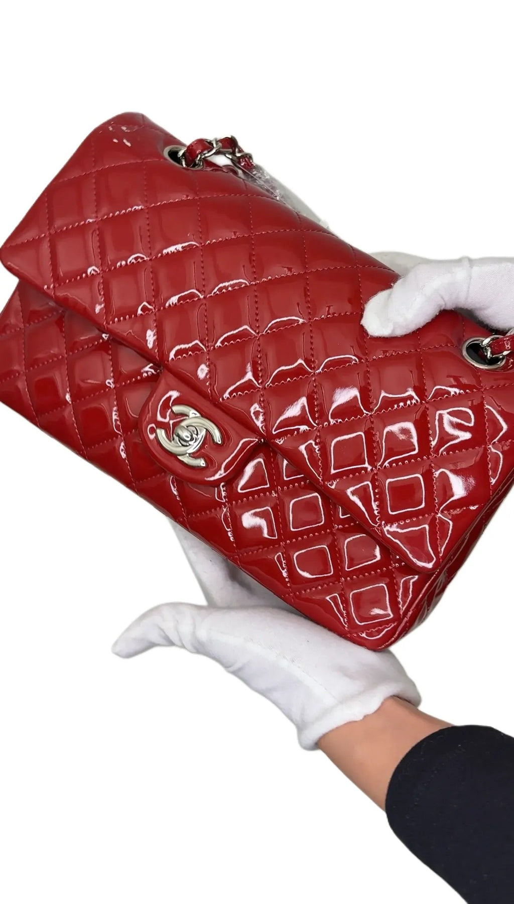 Chanel Patent Classic Jumbo Double Flap Bag - Red B3-33