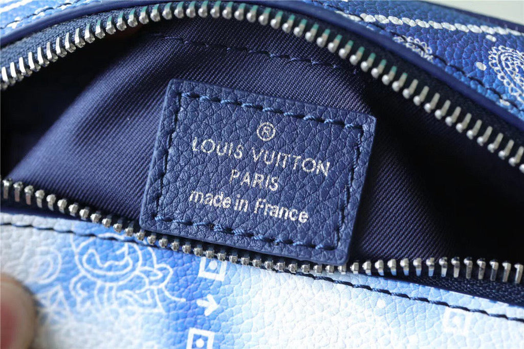 Louis Vuitton Mini Soft Trunk Monogram Bandana Blue For Men, Bags, Shoulder And Crossbody Bags 7.3in/18.5cm Louis Vuitton M20557