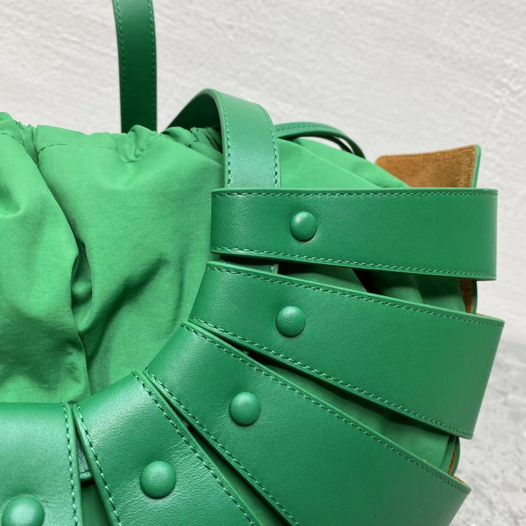 Bottega Veneta Medium Shoulder Bag Green, For Women, Women’s Bags 8.6in/22cm