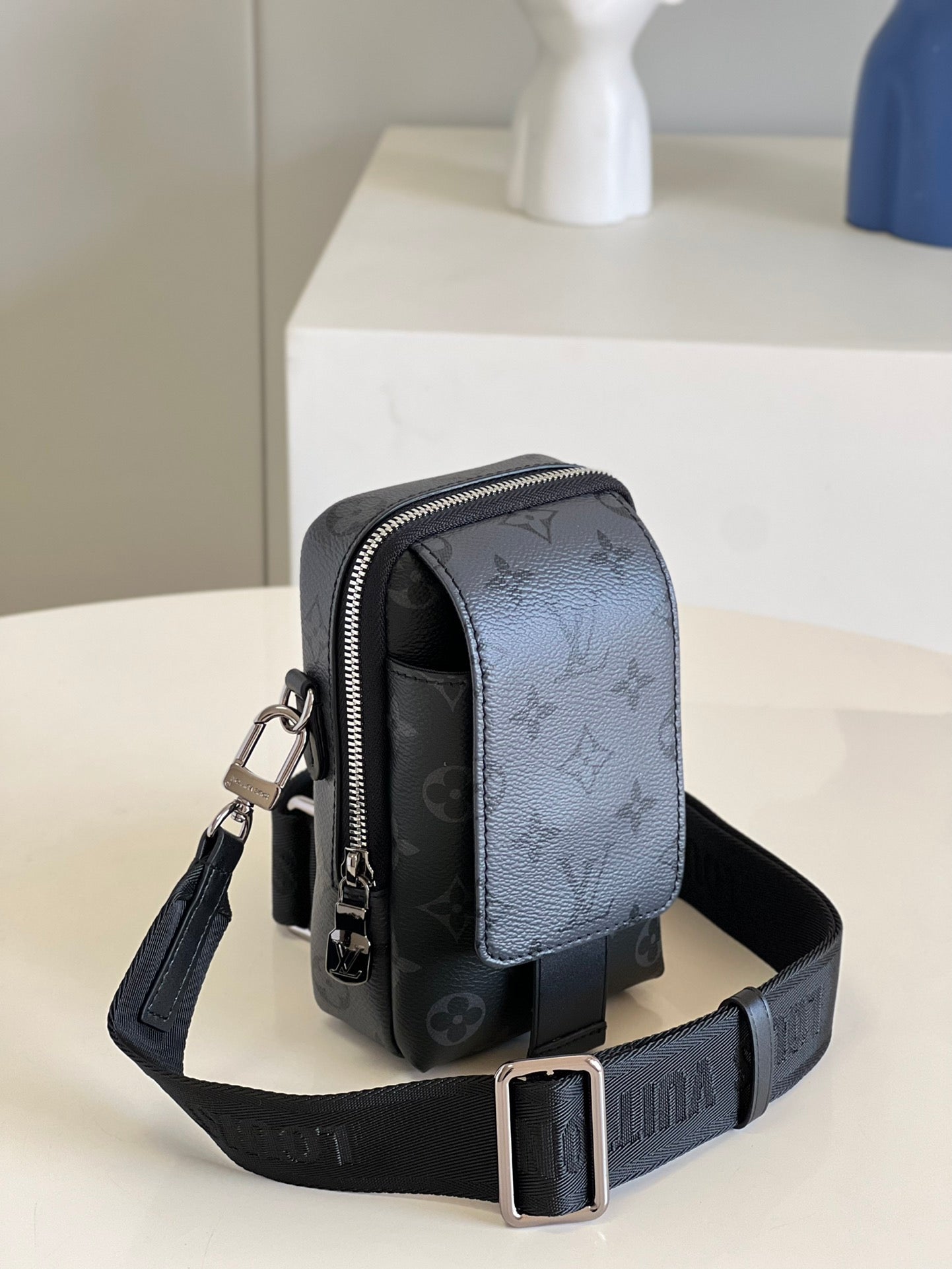 Louis Vuitton Double Phone Pouch Monogram Eclipse Reverse Canvas For Men, Bags, Crossbody Bags 7.1in/18cm Louis Vuitton M81321