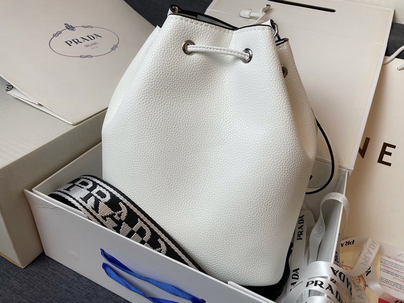 Barnes-Bags - Prada Bags - 991