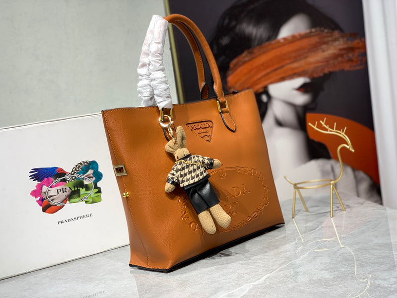 Barnes-Bags - Prada Bags - 921