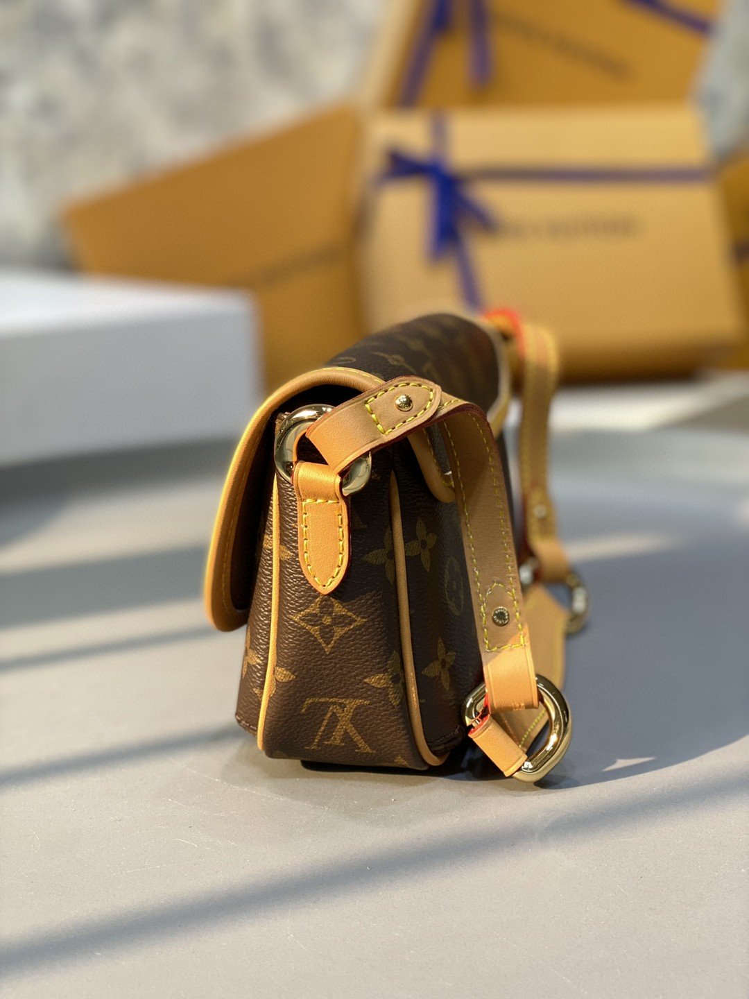Louis Vuitton Tikal PM Monogram Canvas For Women,  Shoulder Bags 23cm Louis Vuitton M40078