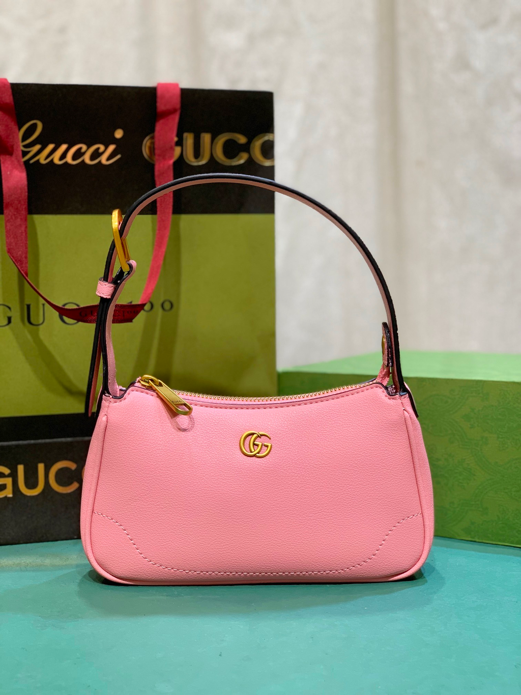 Elite Carryalls