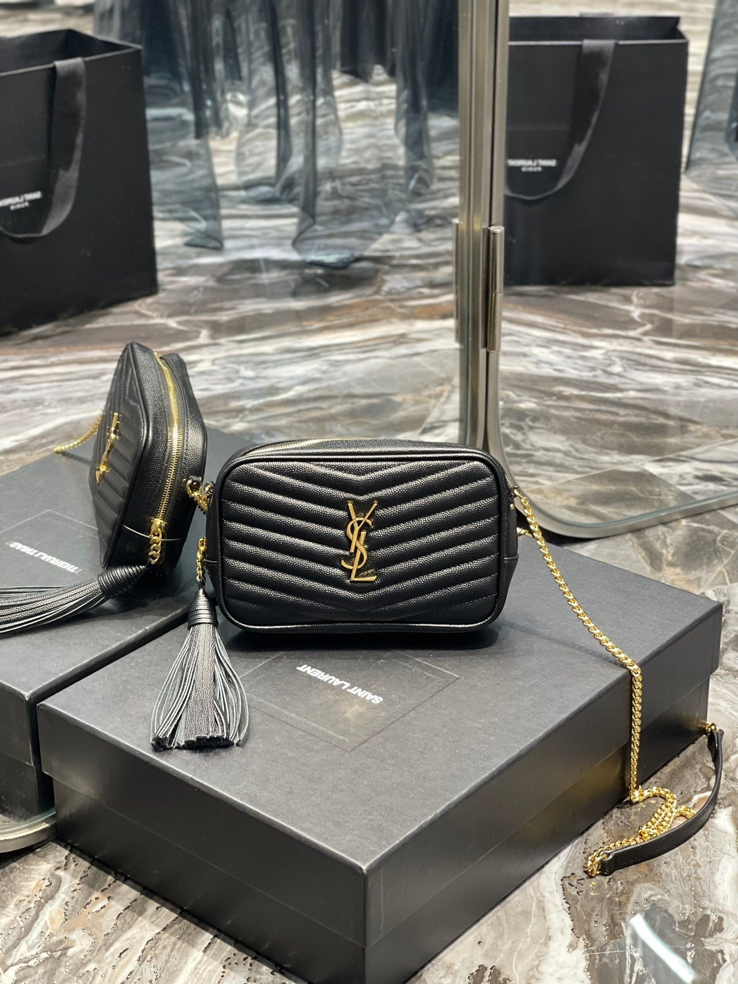 YSSL Lou Mini Bag Black In Quilted Grain De Poudre With Gold Hardware For Women 7in/19cm YSl 6125791GF011000