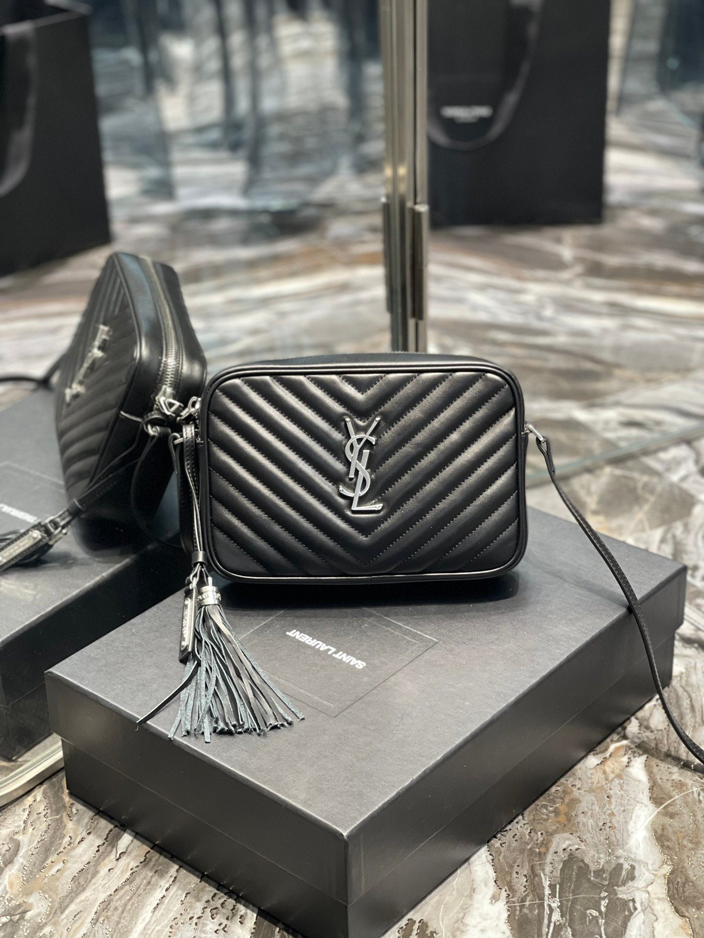 Top Quality Lou Camera Bag Black With Silver Toned Hardware For Women 9in/23cm YSL 612544DV7041000