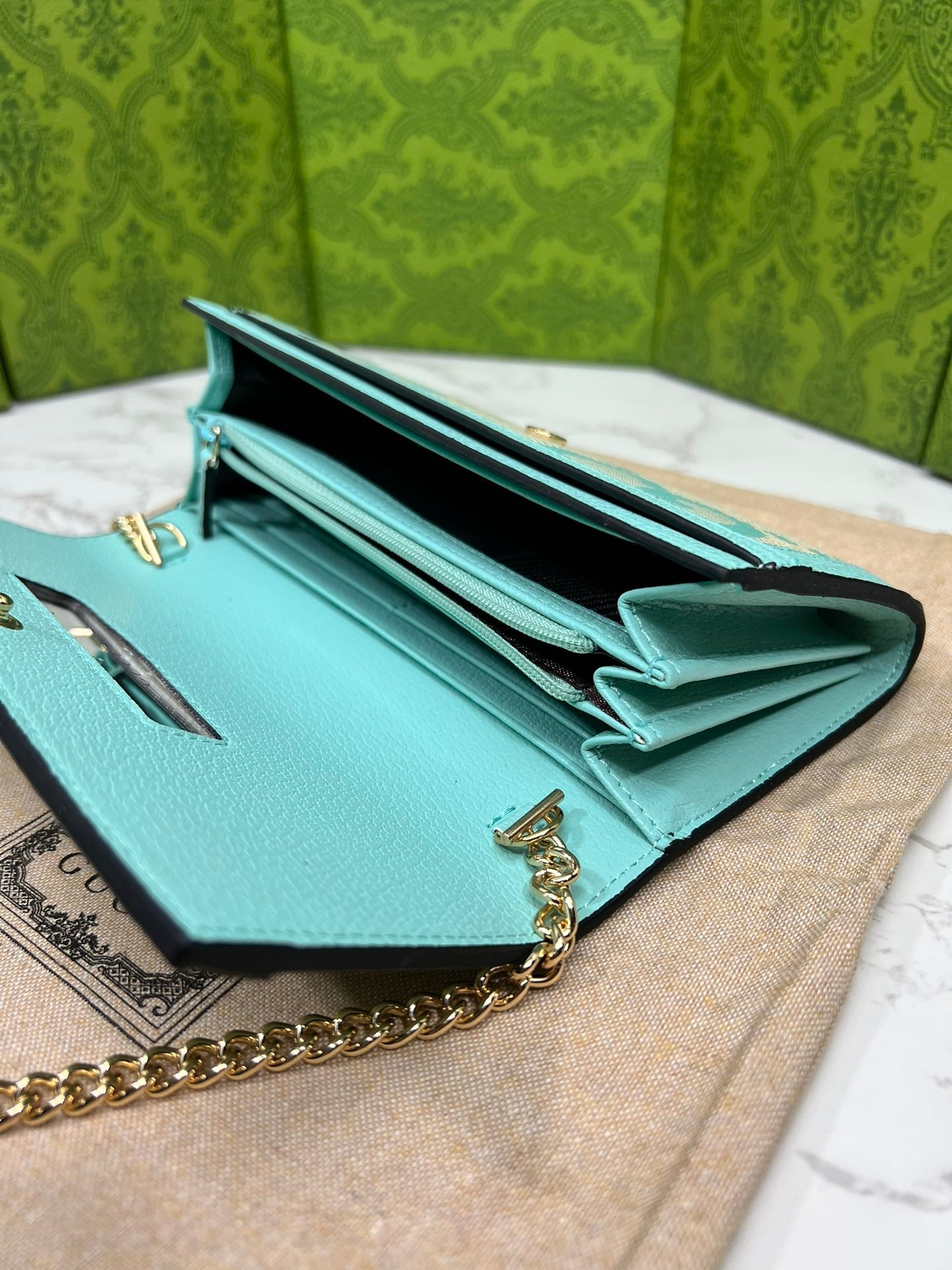 LB - Luxury Bags Gucci 587