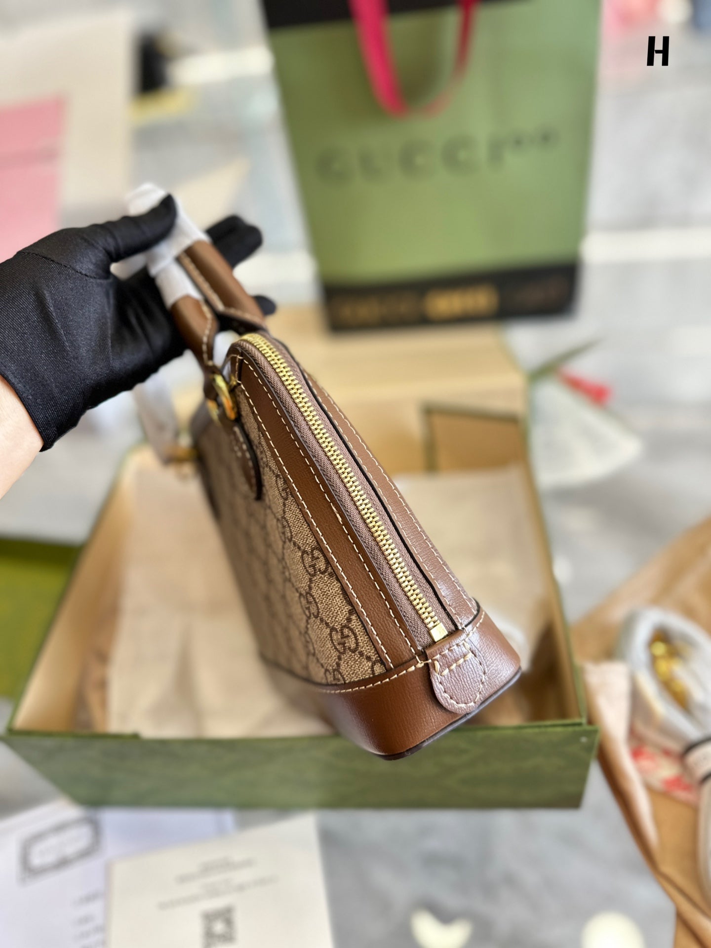 LB - Luxury Bags Gucci 600