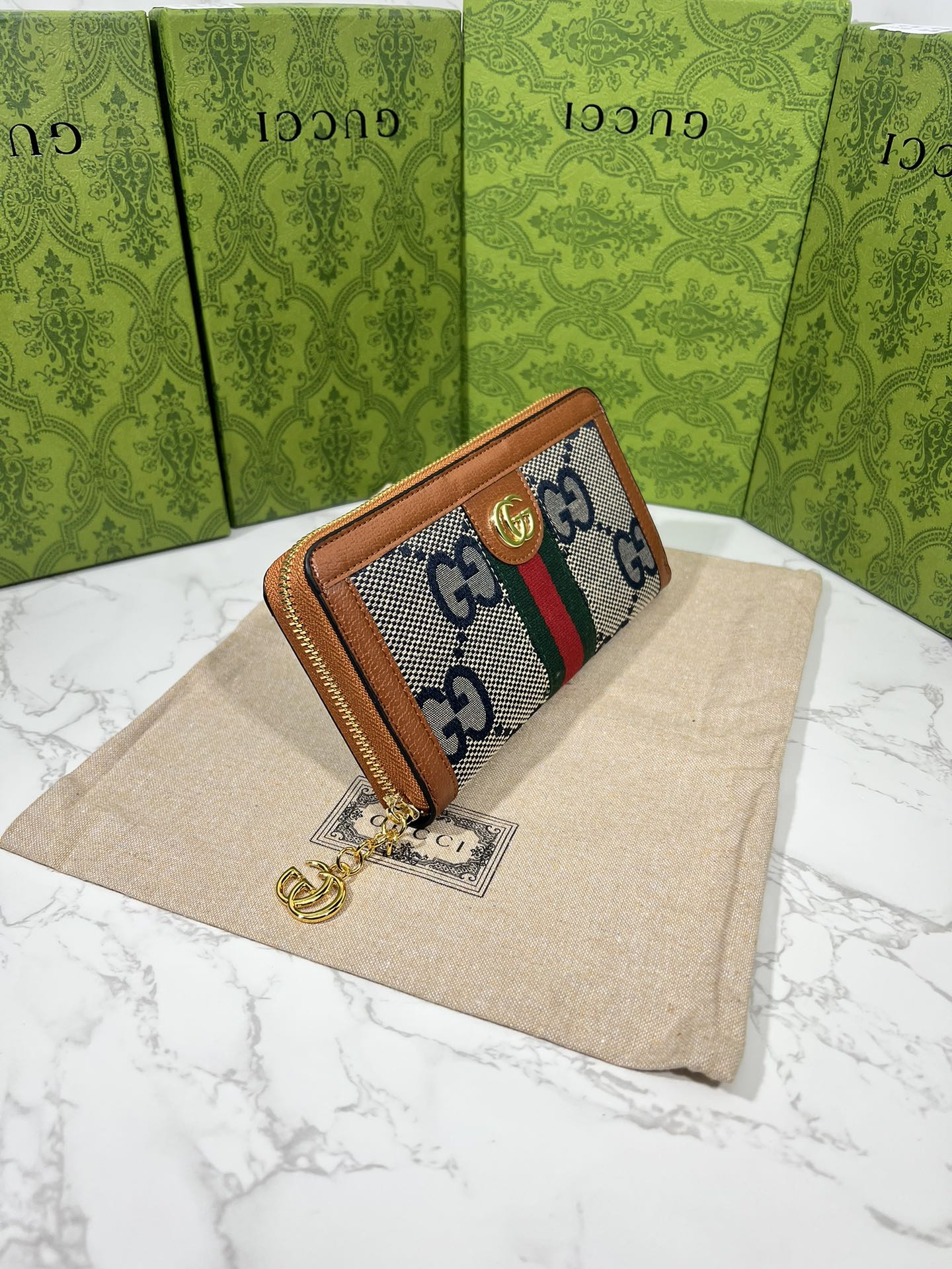 LB - Luxury Bags Gucci 598