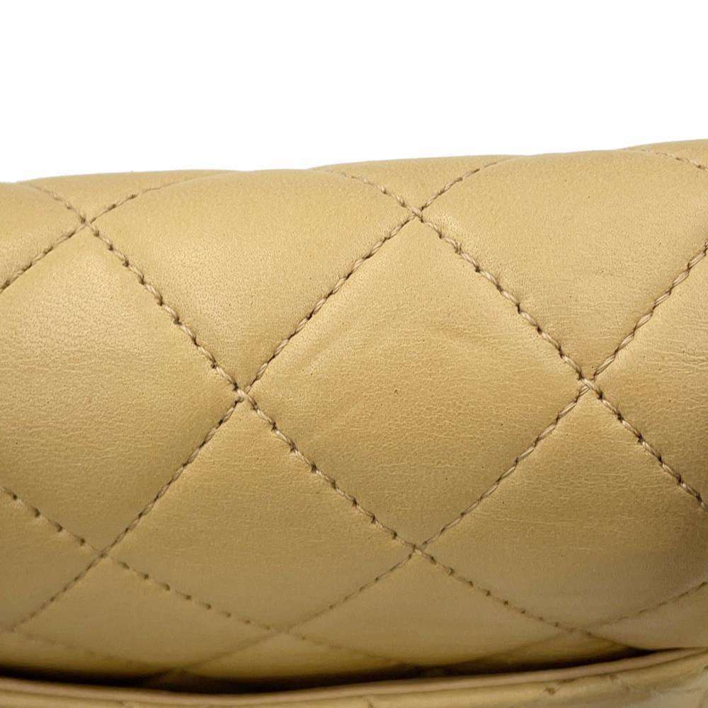 CHANEL Matelasse Single Flap ChainShoulder Bag Beige Lambskin Size 25