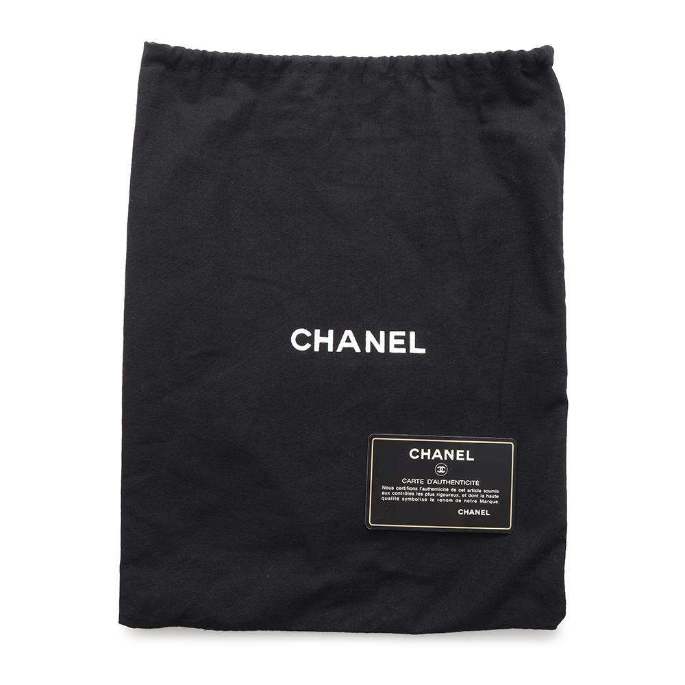 CHANEL Matelasse Single Flap ChainShoulder Bag Beige Lambskin Size 25