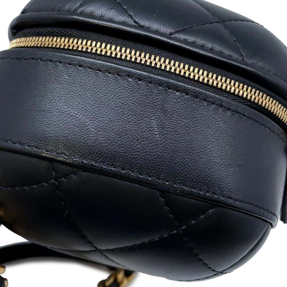 CHANEL Matelasse ChainShoulder Vanity Bag BlackAS3066 Lambskin