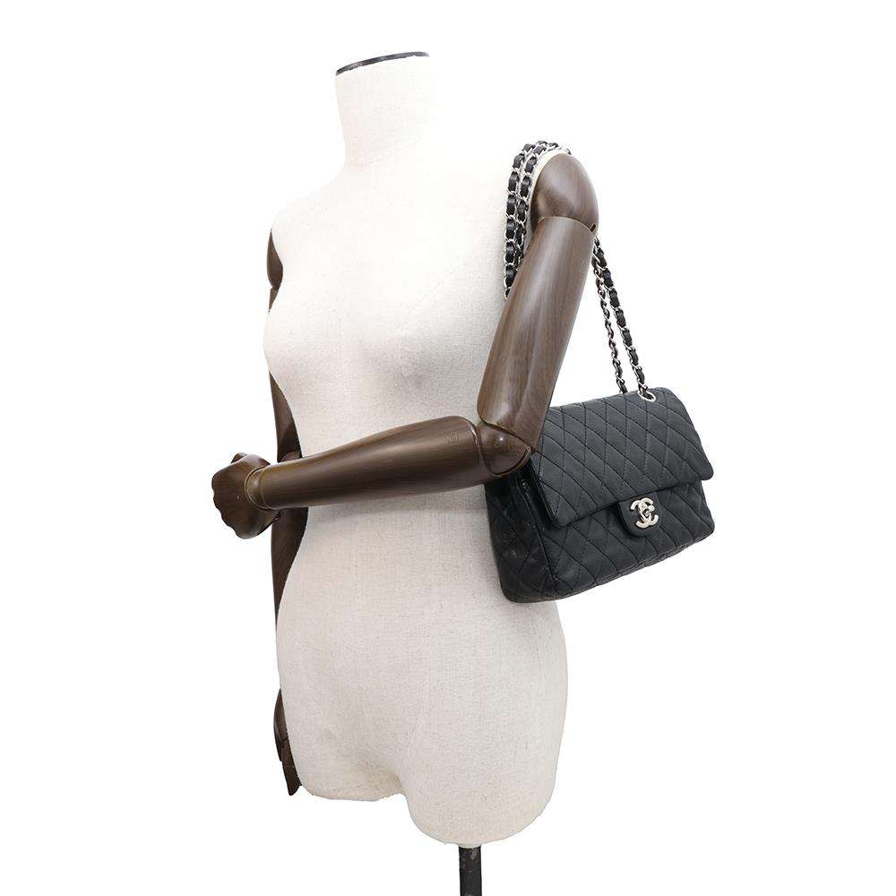 CHANEL Matelasse ChainShoulder Bag BlackA01112 Soft Caviar Leather Size 25