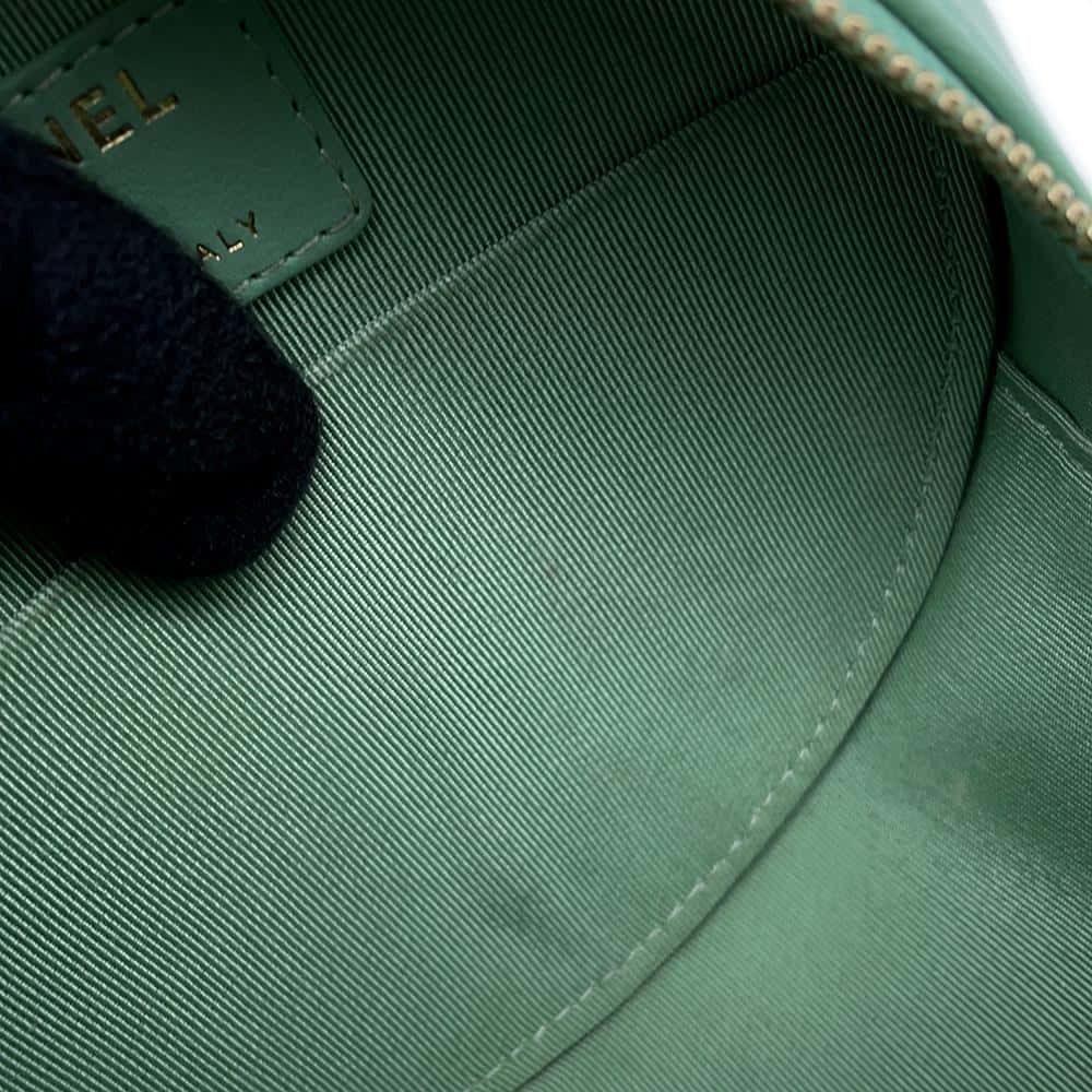 CHANEL Round Shoulder Bag Light GreenA70657 Lambskin