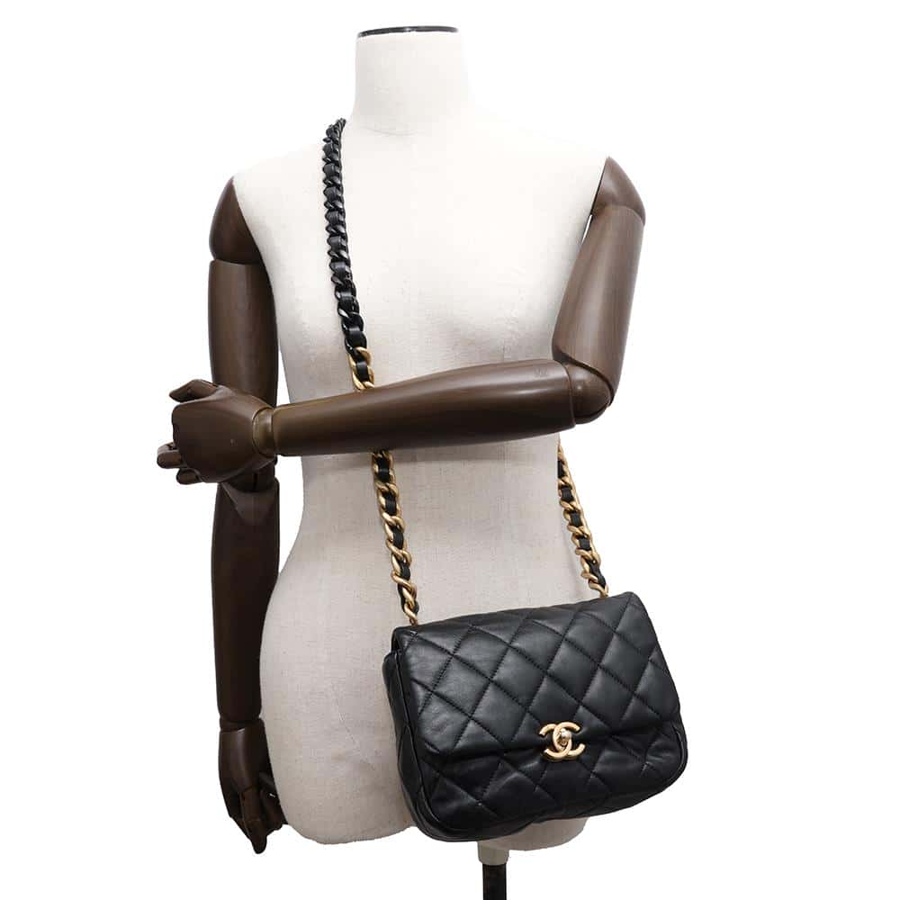 CHANEL Matelasse ChainShoulder BlackAS3206 Lambskin