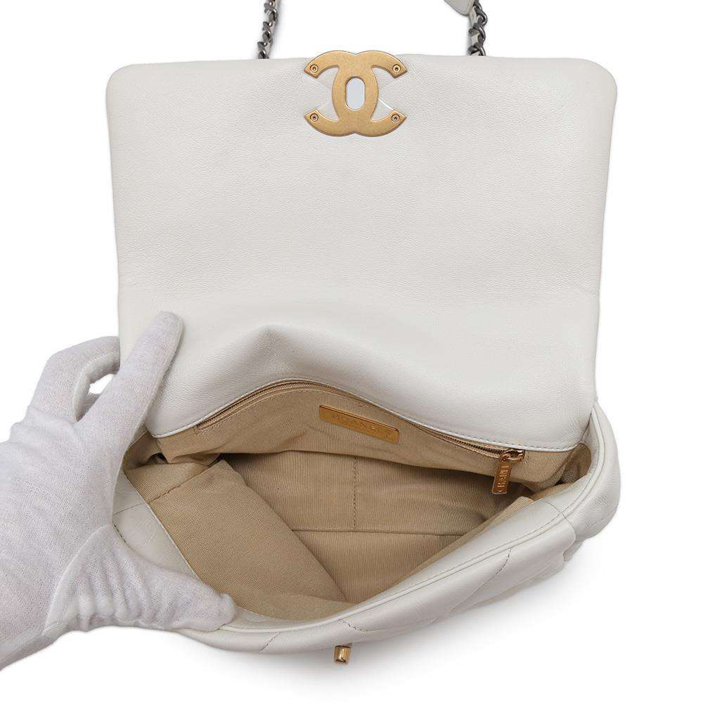 CHANEL CHANEL19 ChainShoulder Bag IvoryAS1160 Lambskin